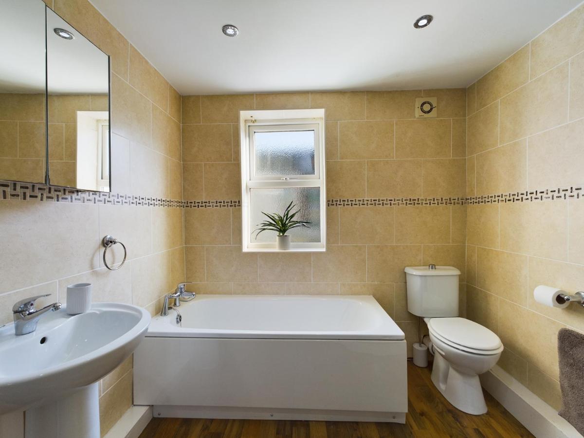 Modern 5 Bedroom House Near Lark Lane Liverpool Exterior foto
