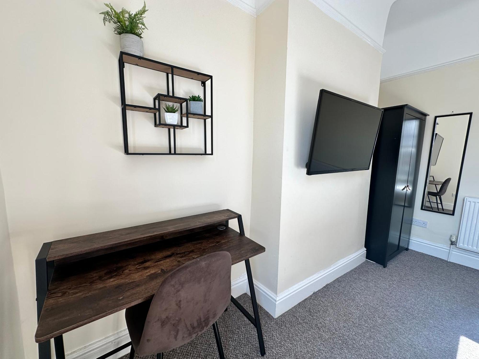 Modern 5 Bedroom House Near Lark Lane Liverpool Exterior foto